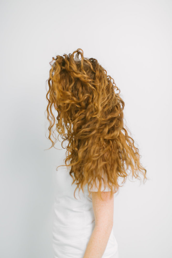 Embracing my Curls + How to Wear Your Hair Curly - Lara Casey
